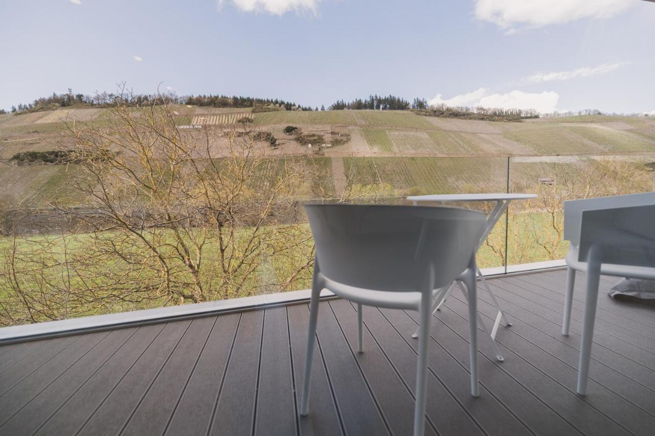 Steillage - Design Moselsuiten Mit Panoramablick Und Spa Brauneberg Eksteriør billede