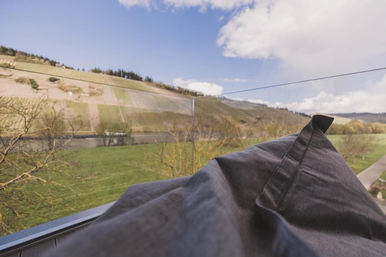 Steillage - Design Moselsuiten Mit Panoramablick Und Spa Brauneberg Eksteriør billede