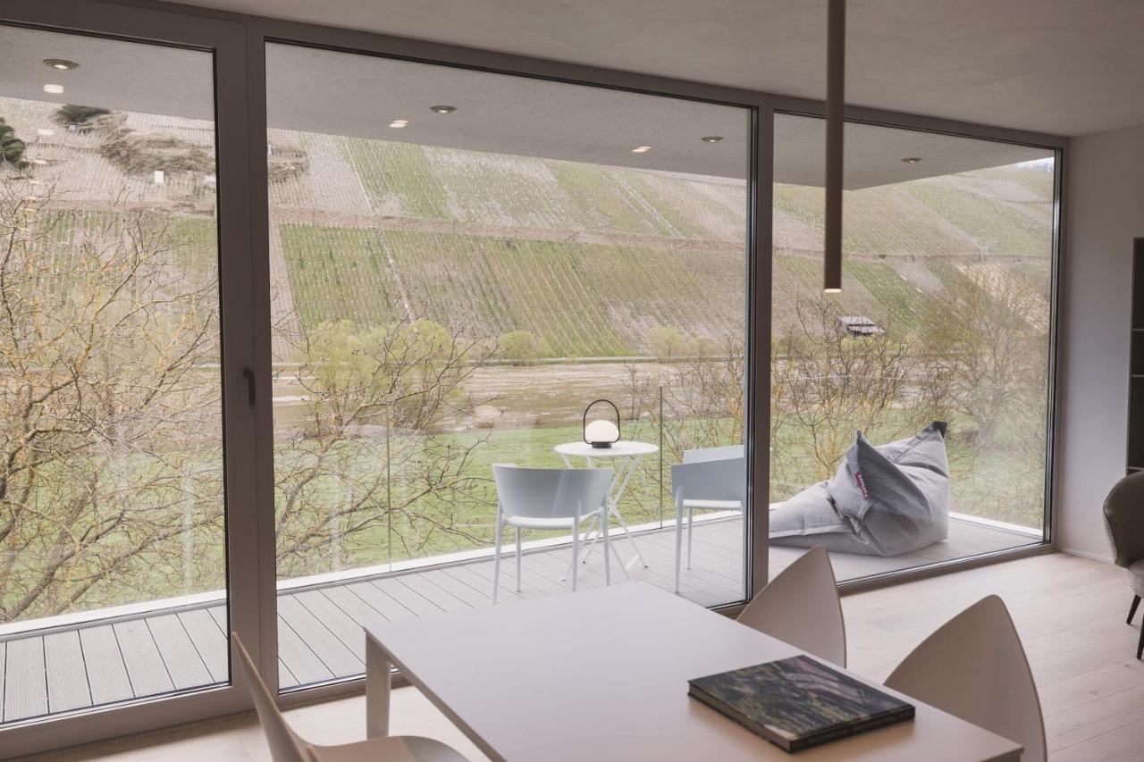 Steillage - Design Moselsuiten Mit Panoramablick Und Spa Brauneberg Eksteriør billede